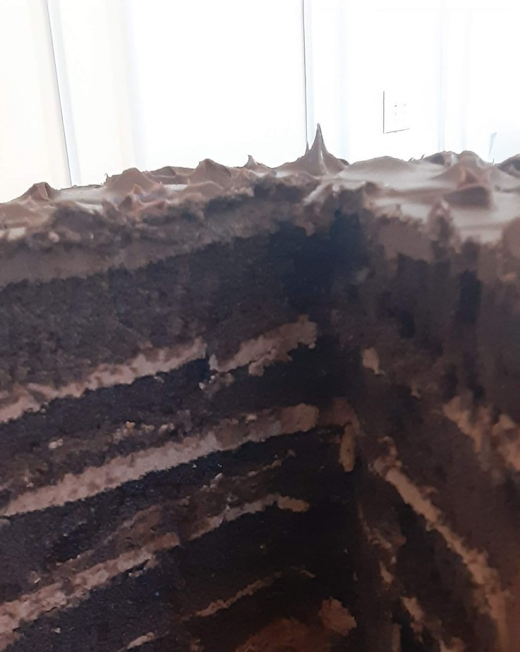 Montilios C107 5 layer 10" Chocolate Cake 1ct